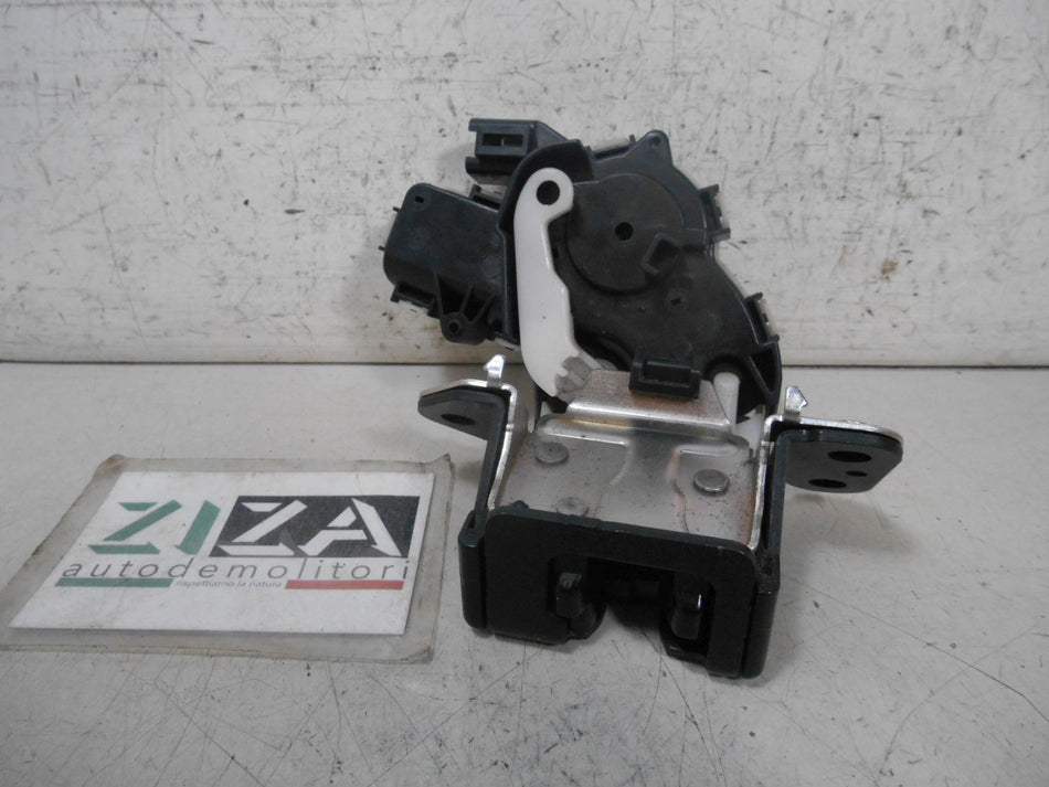 Serratura Elettrica Portellone Posteriore Mazda 3 BL 2011 4 Pin C6728