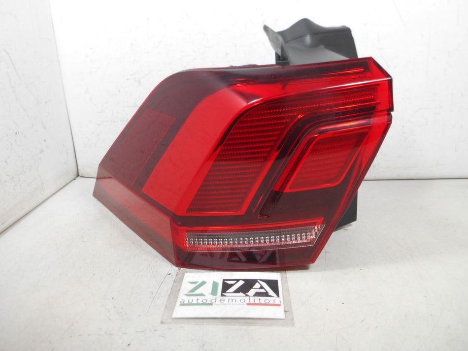 Faro Fanale Posteriore Esterno Sinistro VW Tiguan AD 2019 5NA945311A