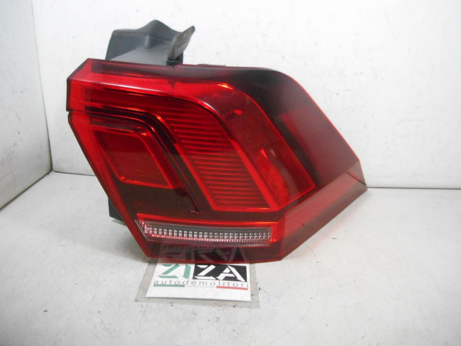 Faro Fanale Posteriore Esterno Destro VW Tiguan AD 2019 5NA945312