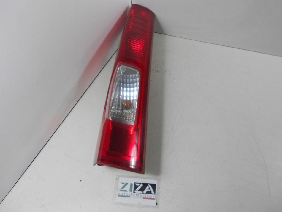 Faro Fanale Posteriore Sinistro Opel Vivaro 2006 89038990 8200415250