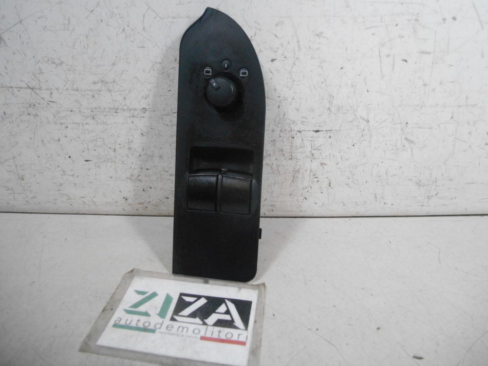 Pulsantiera Alzacristalli Anteriore Sinistra Audi A2 2002 8Z0959851A 8E0959565