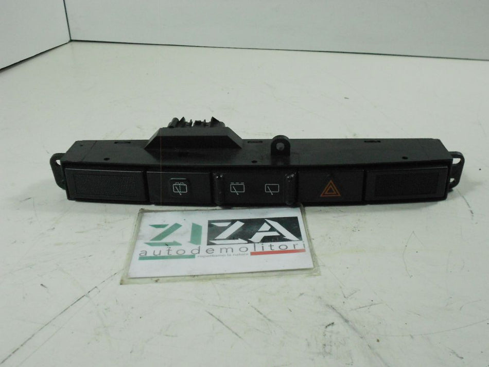 Pulsantiera Centrale Chrysler Voyager IV 2004 04685925AA