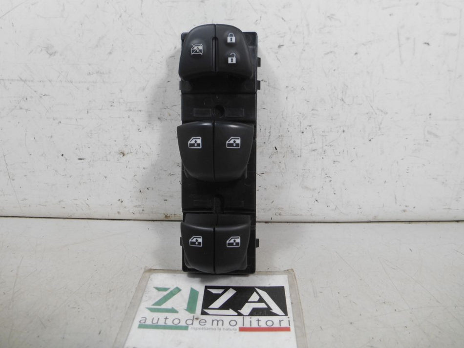 Pulsantiera Alzacristalli Anteriore Sinistra Nissan Qashqai J11 2019