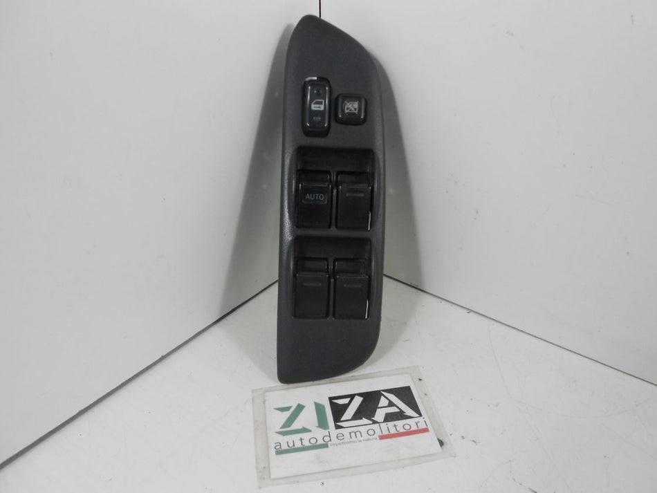 Pulsantiera Alzacristalli Anteriore Sinistra Toyota RAV4 XA20 2004 84820-42180