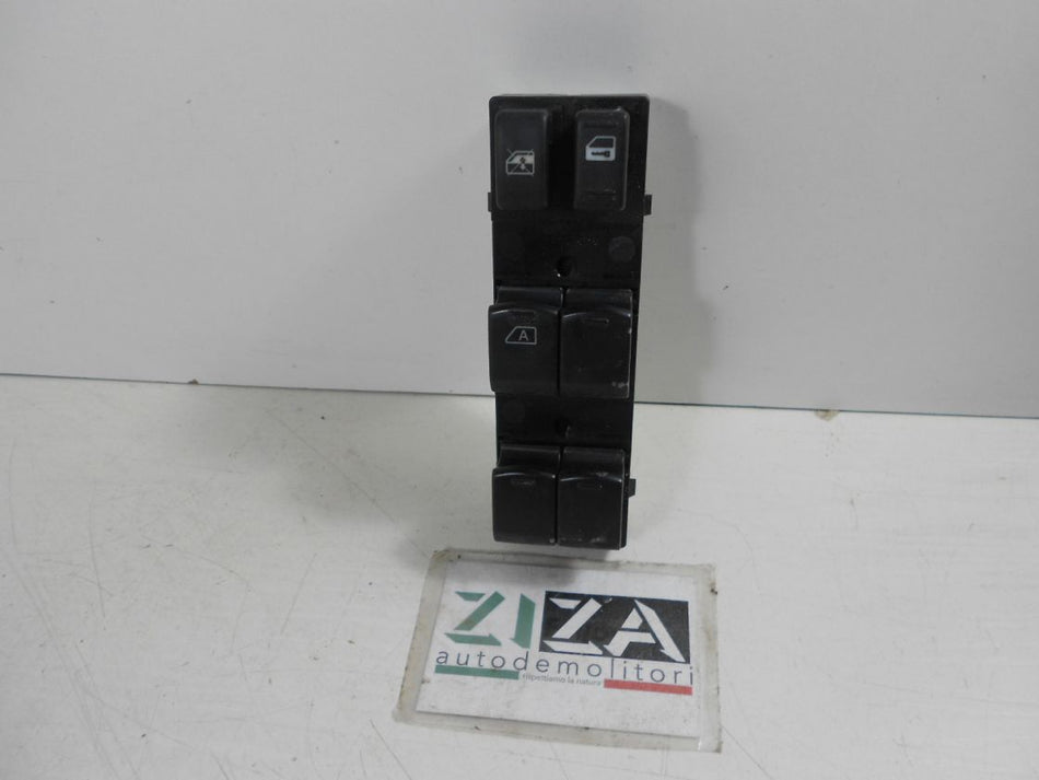 Pulsantiera Alzacristalli Anteriore Sinistra Nissan X-Trail T31 2008 25401-JG43A