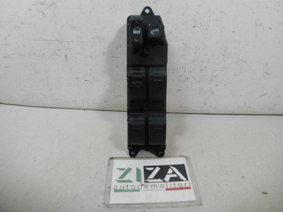 Pulsantiera Alzacristalli Anteriore Sinistra Toyota RAV4 XA20 2002 84820-42090