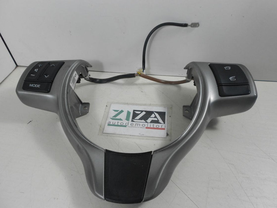 Comandi al Volante Toyota Yaris XP130 2011