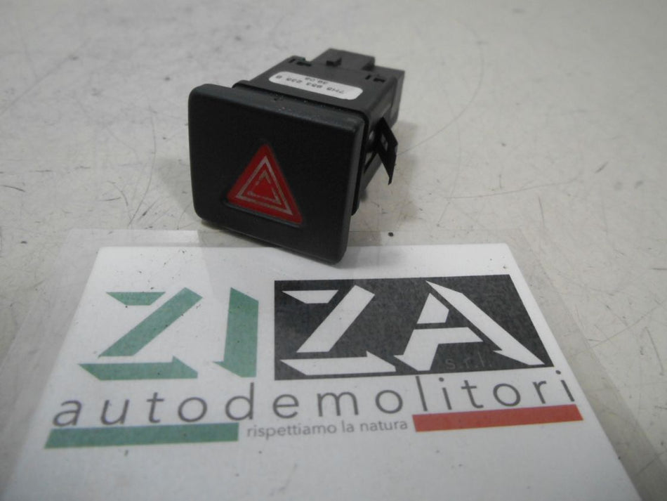 Pulsante 4 Frecce Emergenza VW Multivan T5 2008 7H5953235B