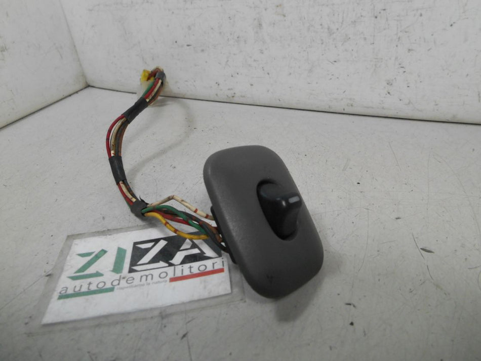 Pulsantiera Alzacristalli Anteriore Destra Nissan Atleon 2004