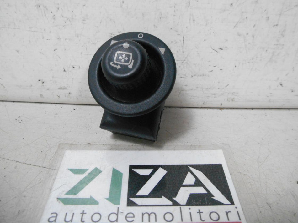Pulsante Regolazione Specchietti Abbattibili Range Rover Sport 2005 YUF500030