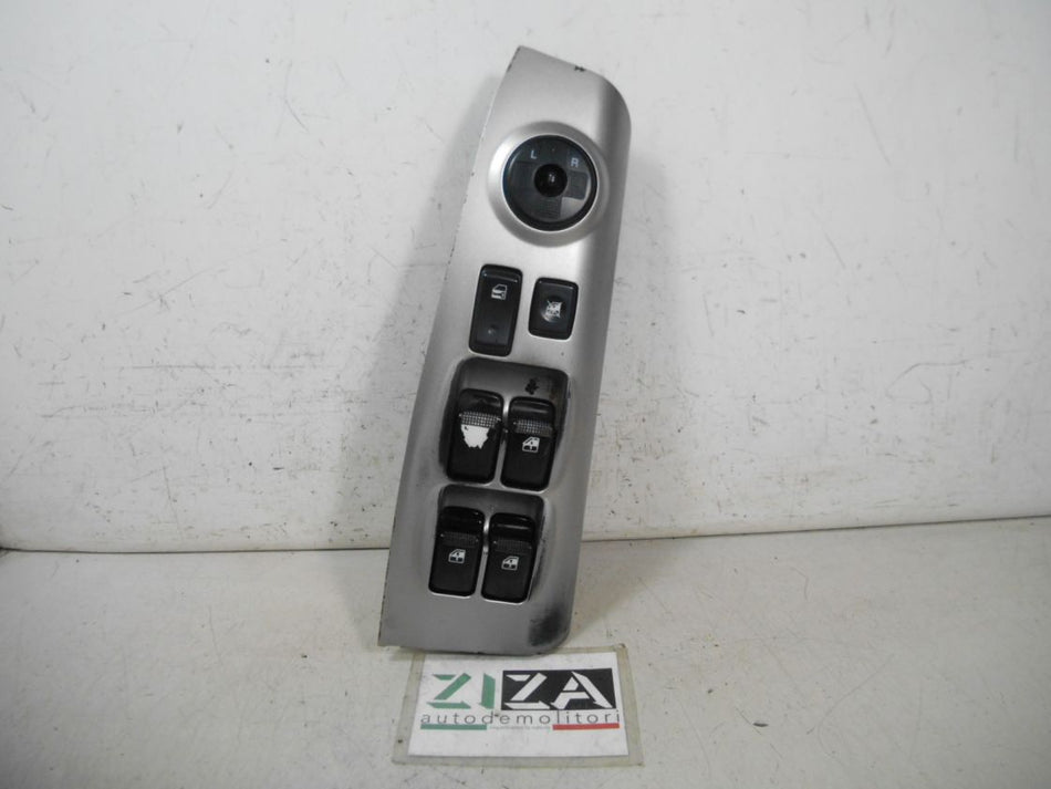 Pulsantiera Alzacristalli Anteriore Sinistra Kia Sportage KM 2006 483493-1110