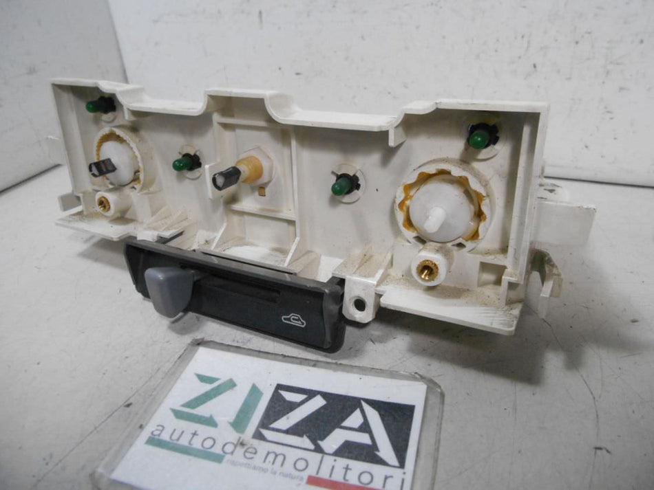 Centralina Comando Riscaldamento Aria Mazda 2 DY 2004