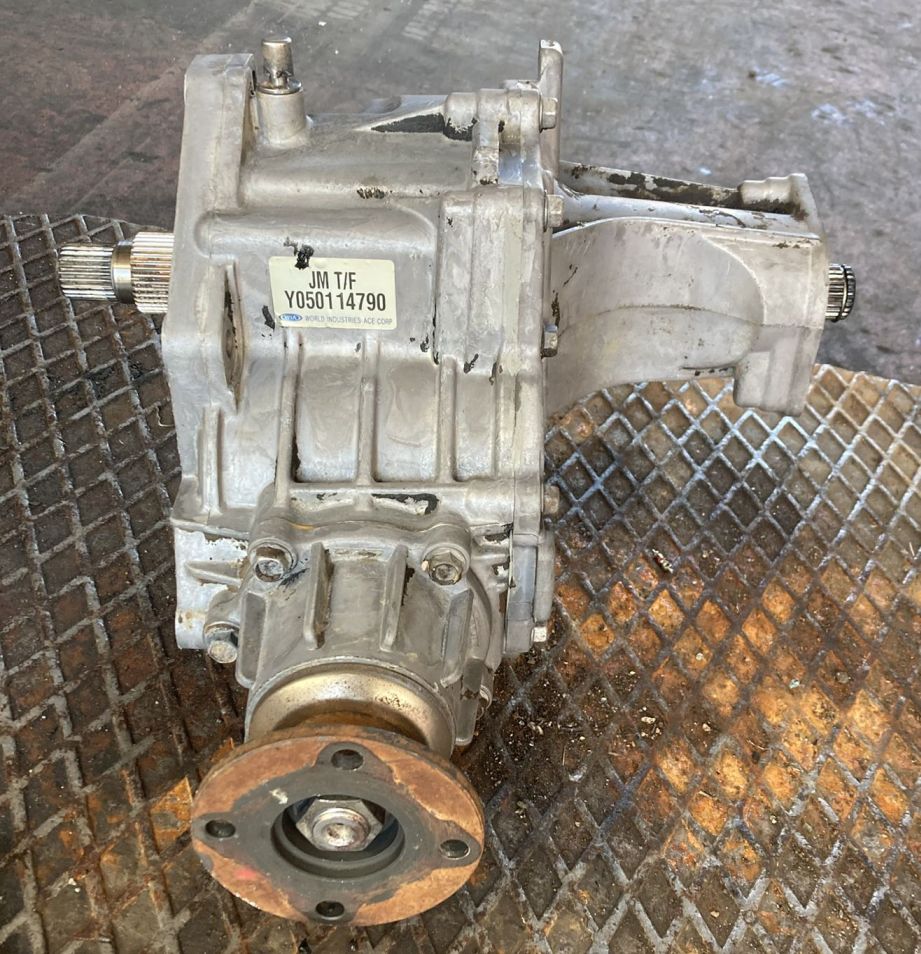 Ripartitore Cambio Kia Sportage KM 2.0 82.5kw 112cv D4EA 2005 JM T/F Y050114790