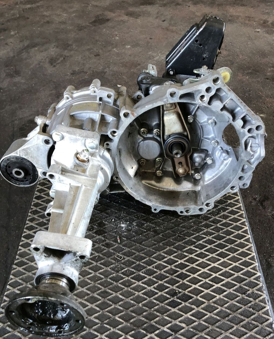 Cambio Manuale 5 Marce VW Transporter T4 2.5 81kw 110cv AAF 2002 02B300044QX CHS