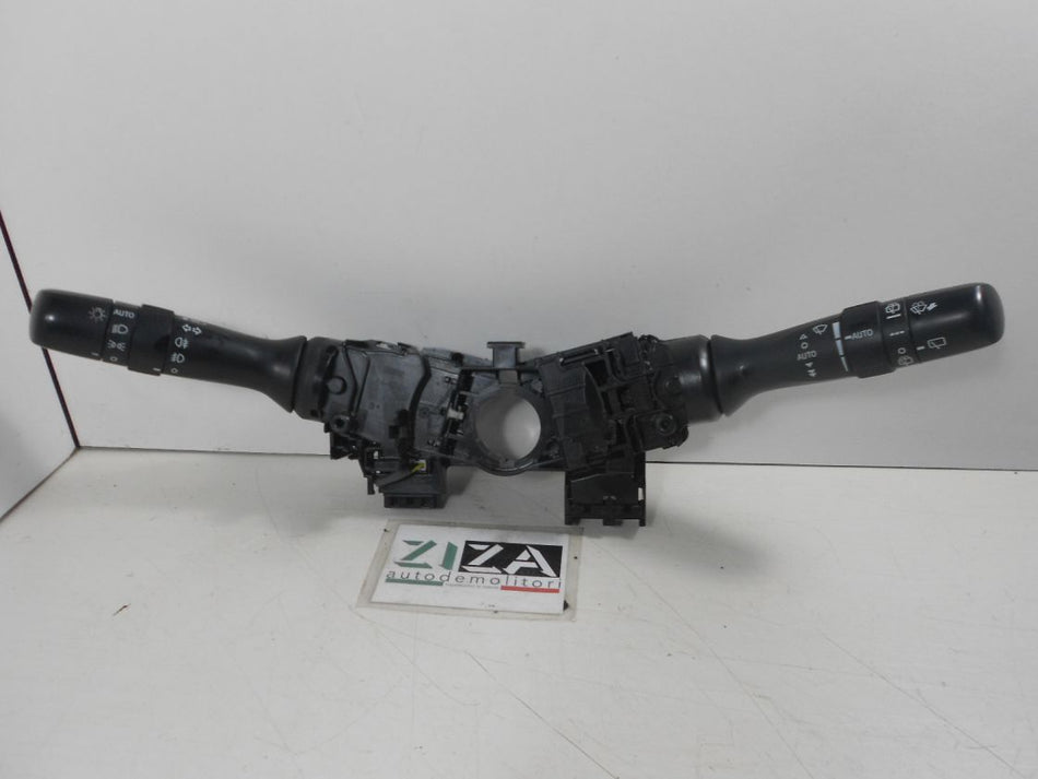 Devioluci Devio Luci Completo Toyota Yaris XP130 2011