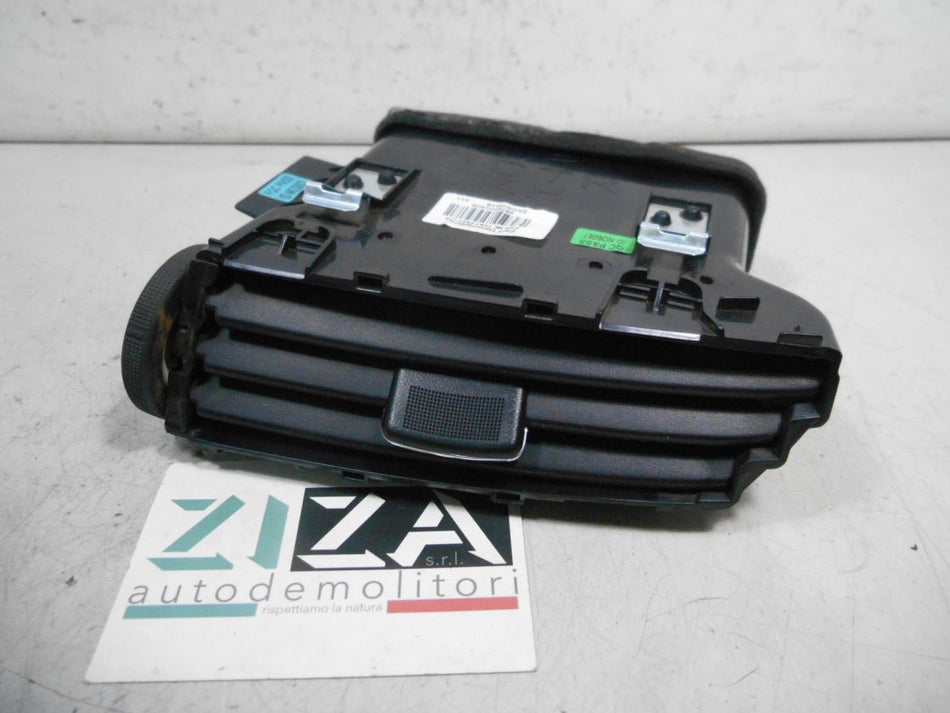 Bocchetta Aria Interna Destra Nissan Qashqai J11 2019 68750HV50B