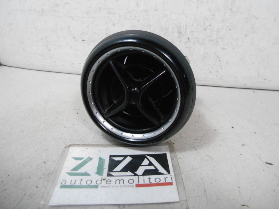 Bocchetta Aria Interna Mercedes W176 2014 A1768300054