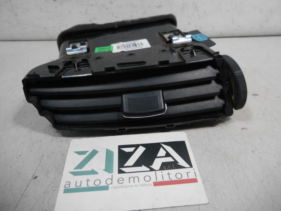 Bocchetta Aria Interna Sinistra Nissan Qashqai J11 2019 68750HV50B
