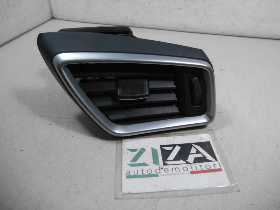 Bocchetta Aria Esterna Destra Nissan Qashqai J11 2019 68760HV00B