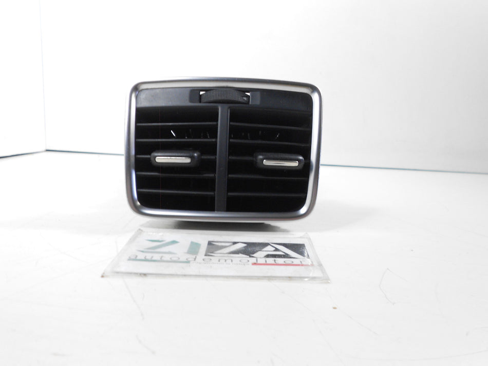 Bocchetta Aria Posteriore Tunnel Audi Q3 2012 8U0819203A