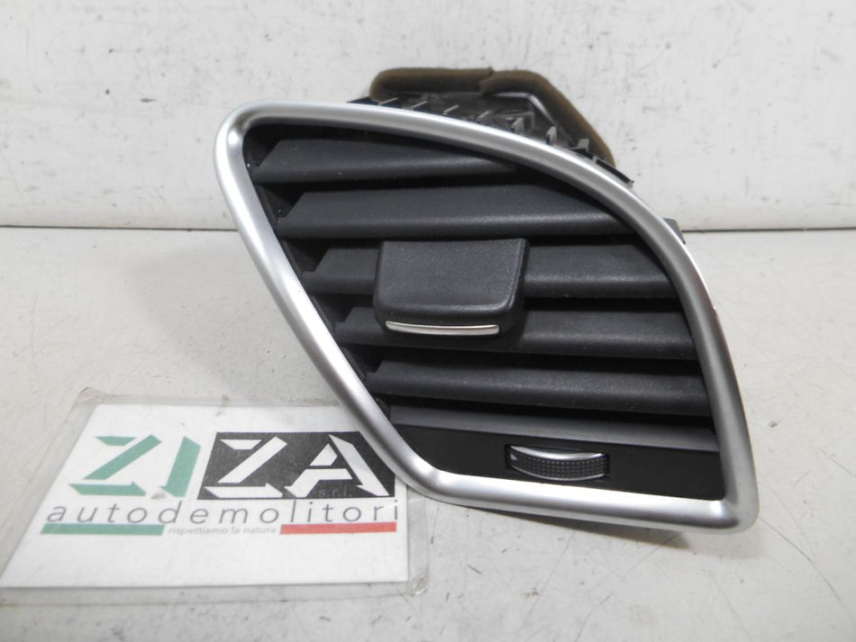 Bocchetta Aria Esterna Destra Audi A4 B8 2013 8T1820902G