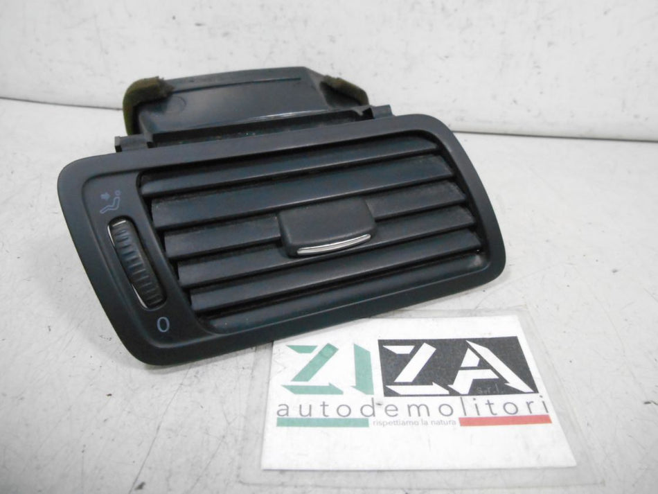 Bocchetta Aria Esterna Destra VW Passat 3C 2009 3C1819702F