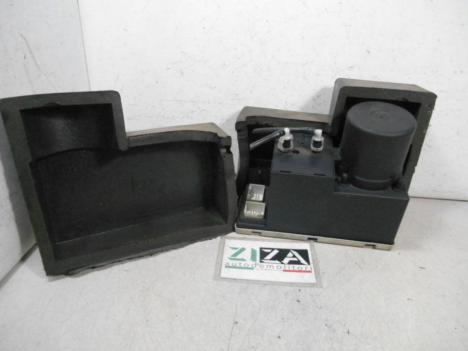 Pompa Chiusura Centralizzata Audi A4 B5 SW 1999 8D0862257B