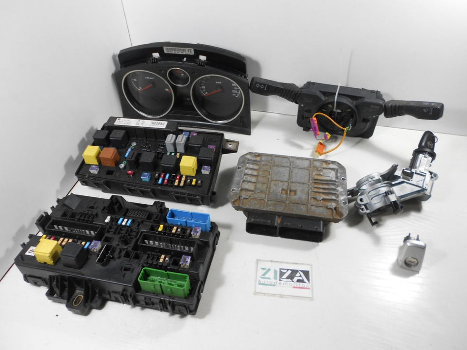 Kit Chiave ECU Opel Astra H 1.7 125cv Z17DTR 2007 98002895 898002-8953 MB275800-4853