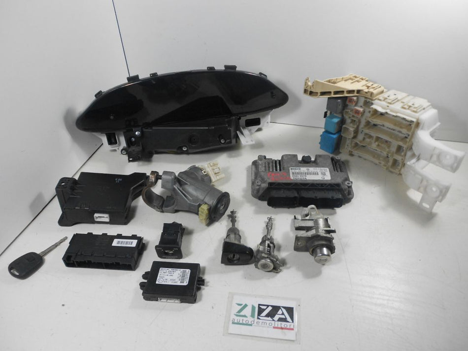 Kit Chiave ECU Toyota Yaris XP90 1.0 69cv 1KRFE 2006 0261208841 89661-0D270