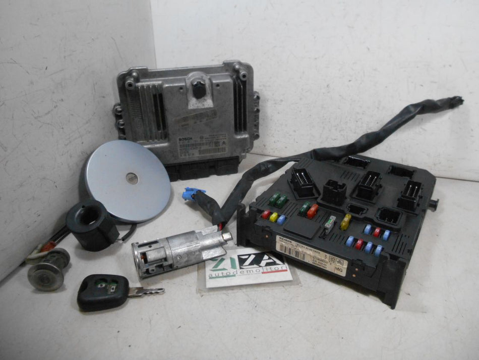 Kit Chiave ECU Peugeot 206 1.4 HDI 50kw 68cv 8HZ 2005 9658556780 S118085220E