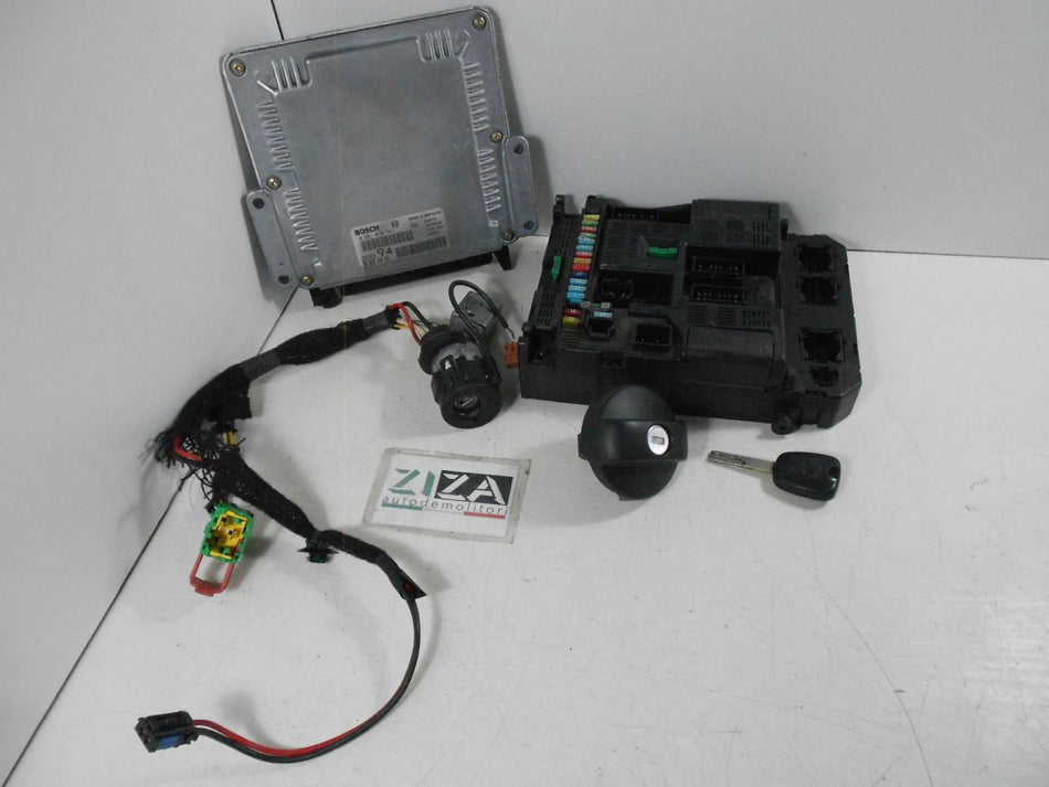 Kit Chiave ECU Peugeot 307 2.0 HDI 66kw 90cv RHY 2001 0281010747 9643524880