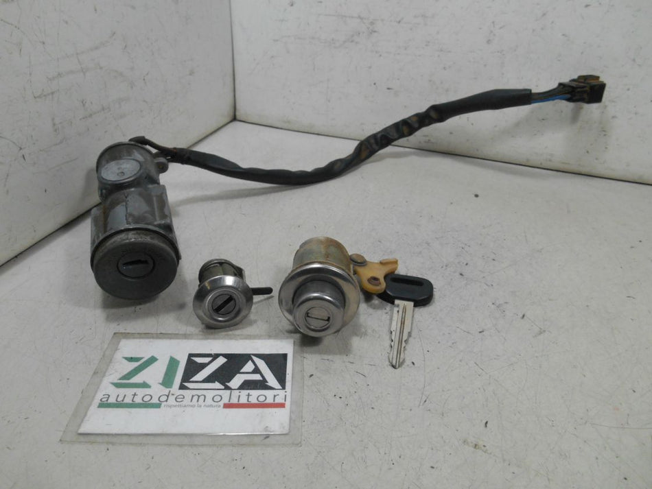 Chiave + Nottolini + Cilindretto Avviamento Piaggio Porter 1994