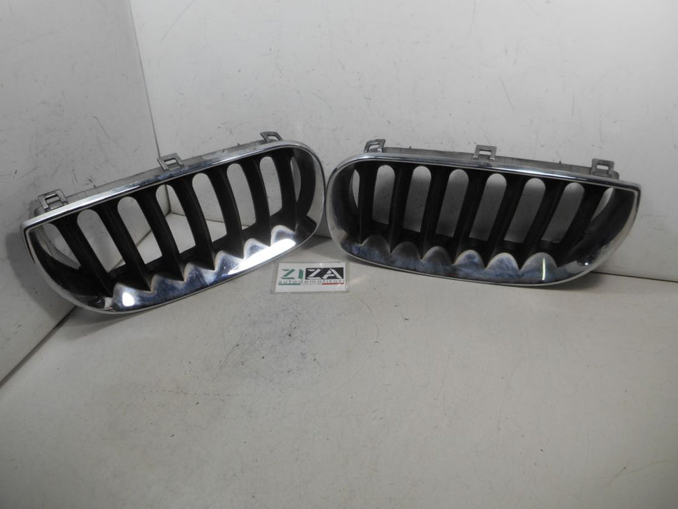 Griglie Anteriori BMW X3 E83 2005 5113-3402909-02 5113-3402910-02