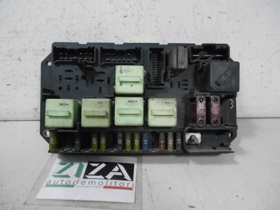 Scatola Fusibili Land Rover Range Rover L322 3.0 130kw 306D1 2002 518776109