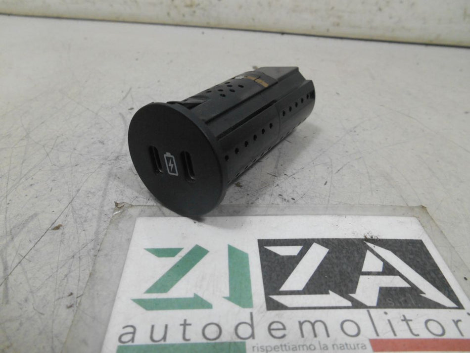 Presa Porta Ingresso USB-C Ford Kuga III 2023 PU5T-19J211-FA
