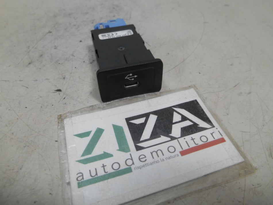 Presa Porta Ingresso USB Mercedes GLA H247 2023 A2478207302