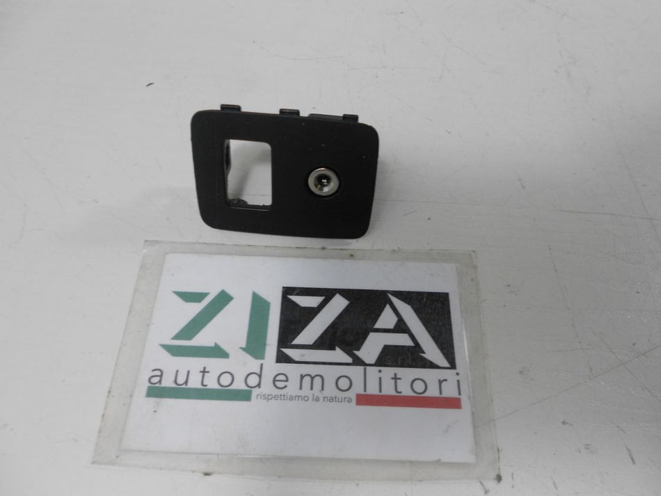 Presa Porta Ingresso AUX Ford Ecosport 2016 DM5T-19A164-AA