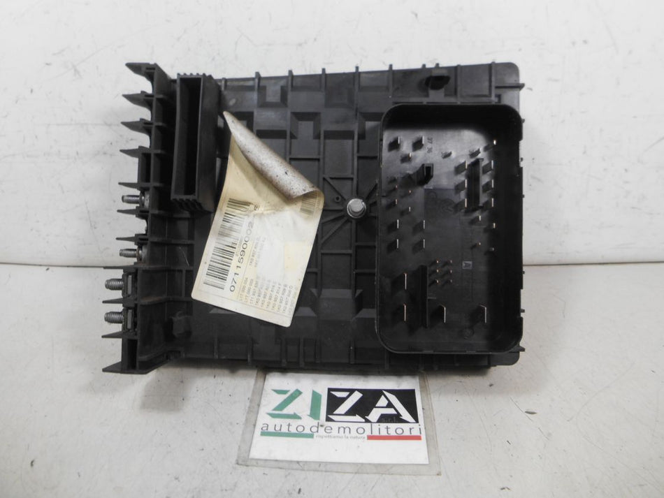 Scatola Fusibili VW Touran 1.9 TDI 77kw 105cv BLS 2007 1K0937125A