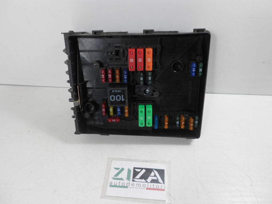 Scatola Fusibili VW Touran 2.0 B/Met 80kw BSX 2007 1K0937125A 1K0937800AJ