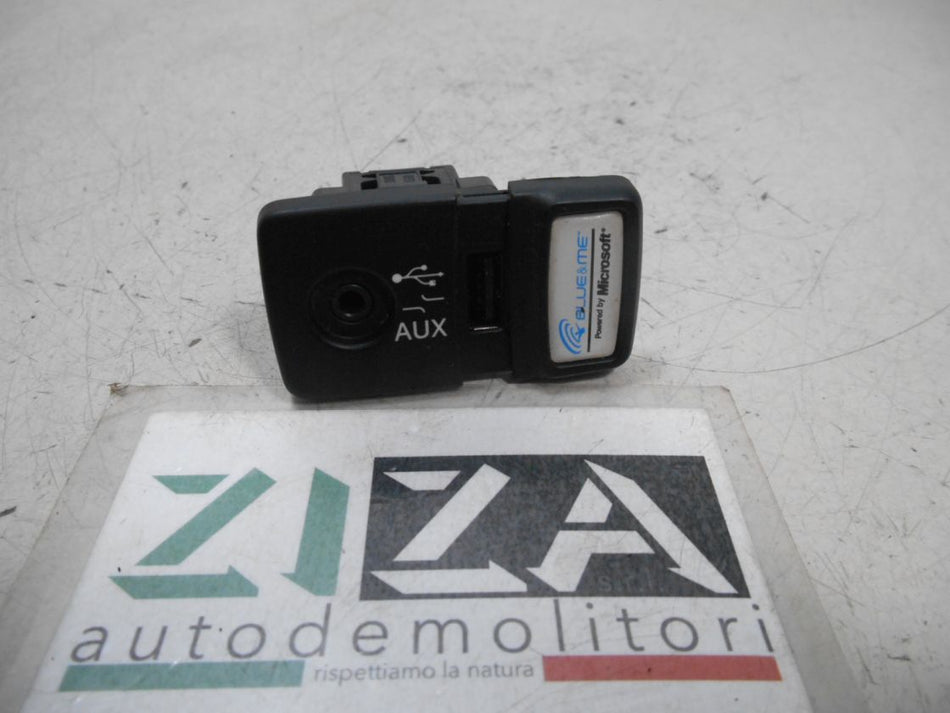 Presa Porta Ingresso AUX USB Fiat Punto Evo 2014 735547937