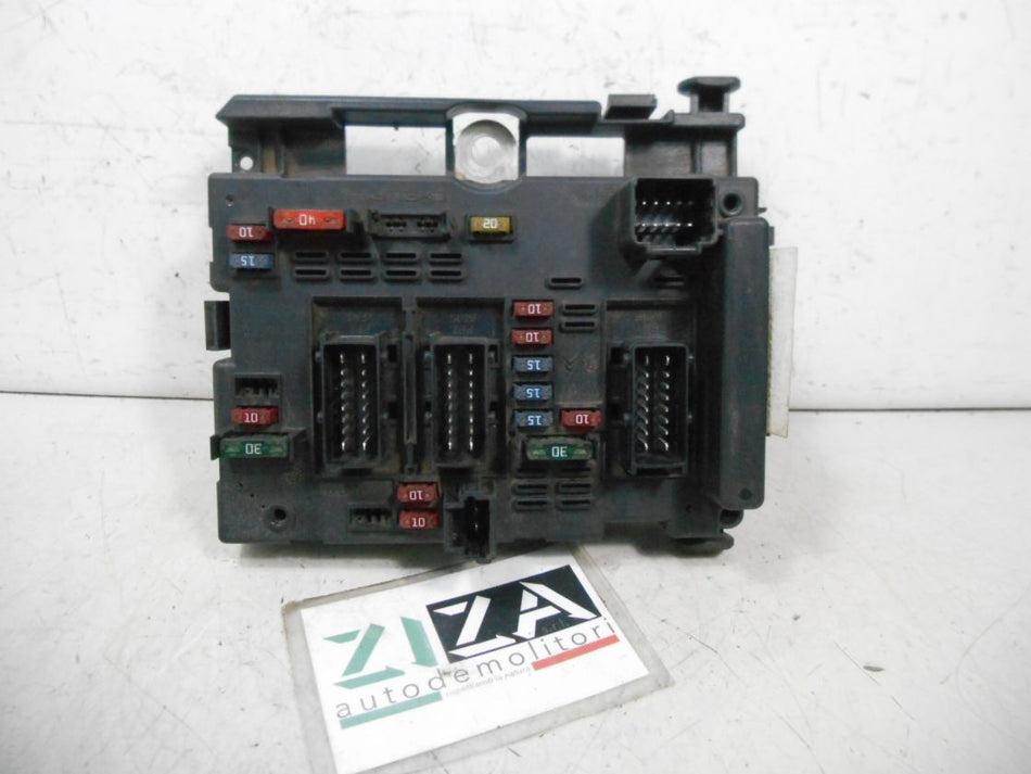 Scatola Fusibili Centralina BSM Peugeot 307 SW 2.0 90cv RHY 2003 9646405180