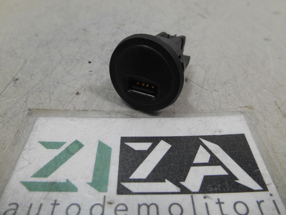Presa Porta Ingresso USB Peugeot 208 I 2019 9664795277