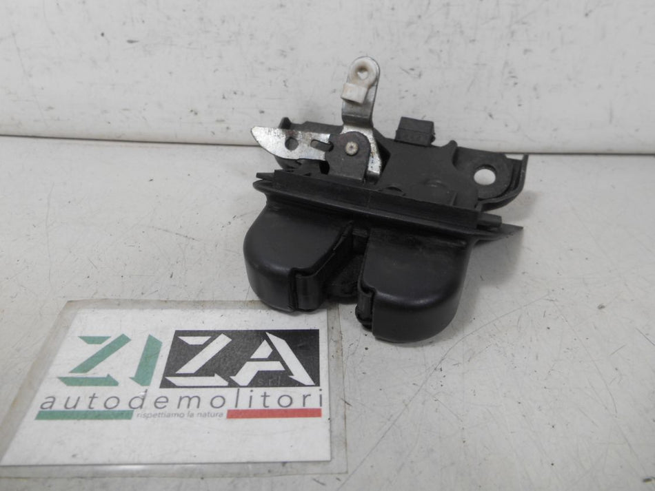 Serratura Elettrica Portellone Posteriore Audi A4 B6 SW 2004 8E9827520 2 Pin