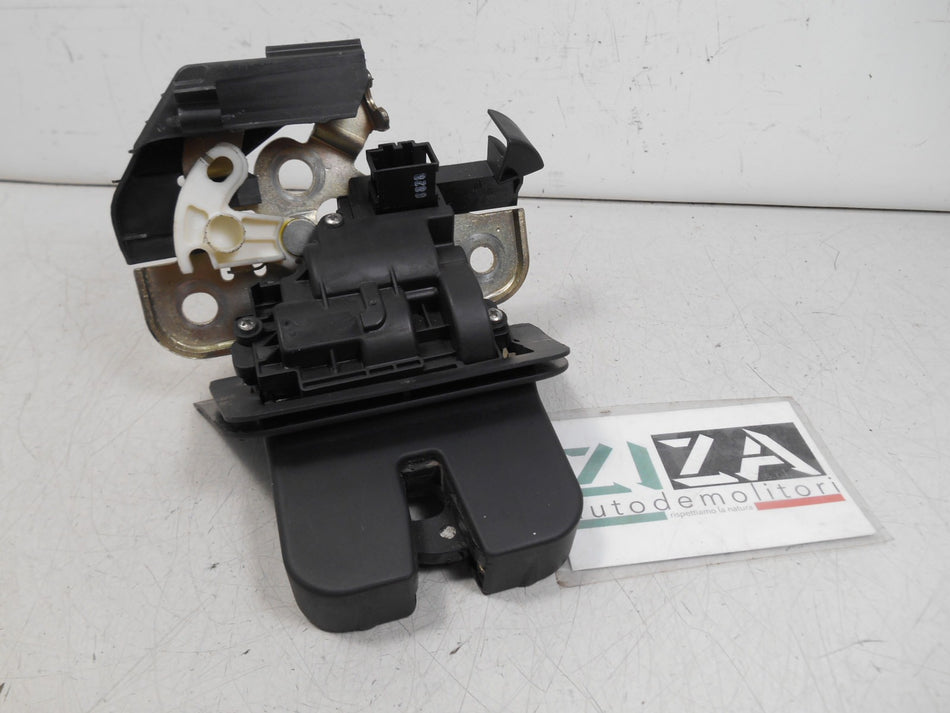 Serratura Elettrica Portellone Posteriore Audi A4 B8 Avant 2008 8K9927505 4 Pin