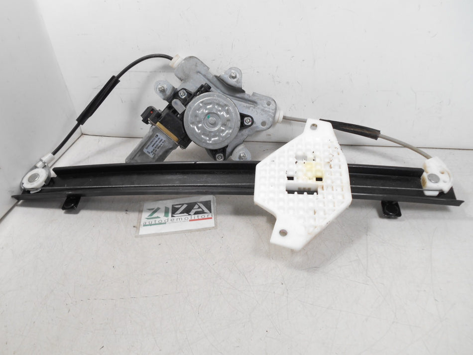 Alzacristalli Anteriore Destro SsangYong Korando C200 2013 98820-CZ010