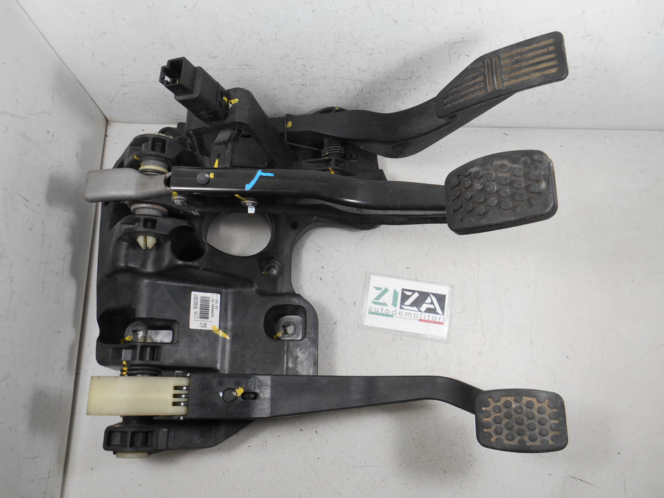 Pedaliera Completa Chevrolet Spark 2010 95962967