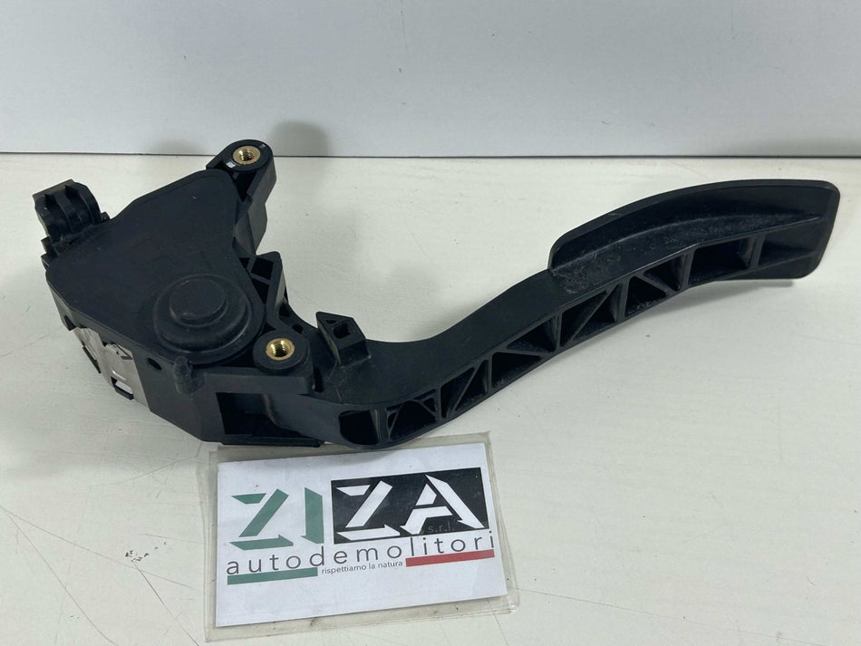 Pedale Acceleratore Nissan Juke F15 1.5 110cv K9K 2011 18002-1KM0B 180021KM0B