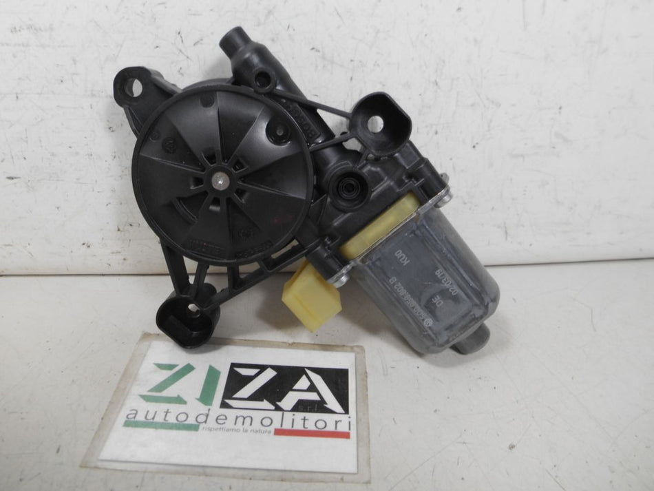 Motorino Alzacristalli Anteriore Destro Skoda Octavia 5E 2019 5Q0959802B 0130822716