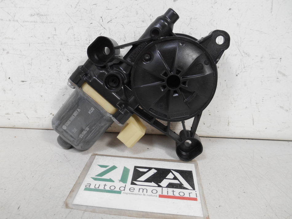 Motorino Alzacristalli Posteriore Sinistro VW Tiguan AD 2019 5Q0959801A 0130822715 E850202097
