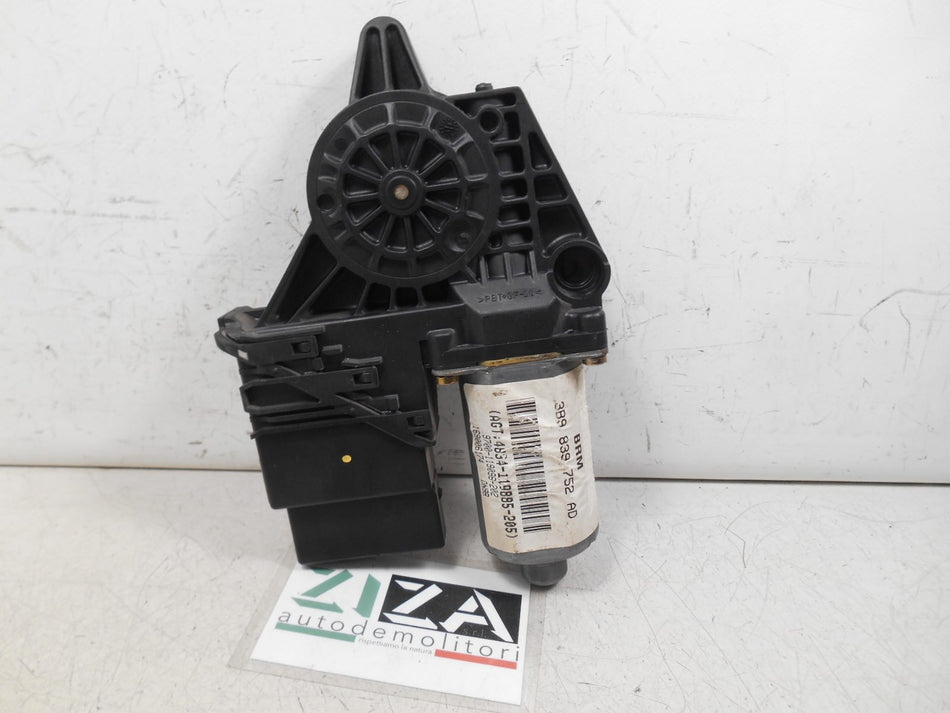 Motorino Alzacristalli Posteriore Destro VW Passat 3B 1999 3B9839752AD